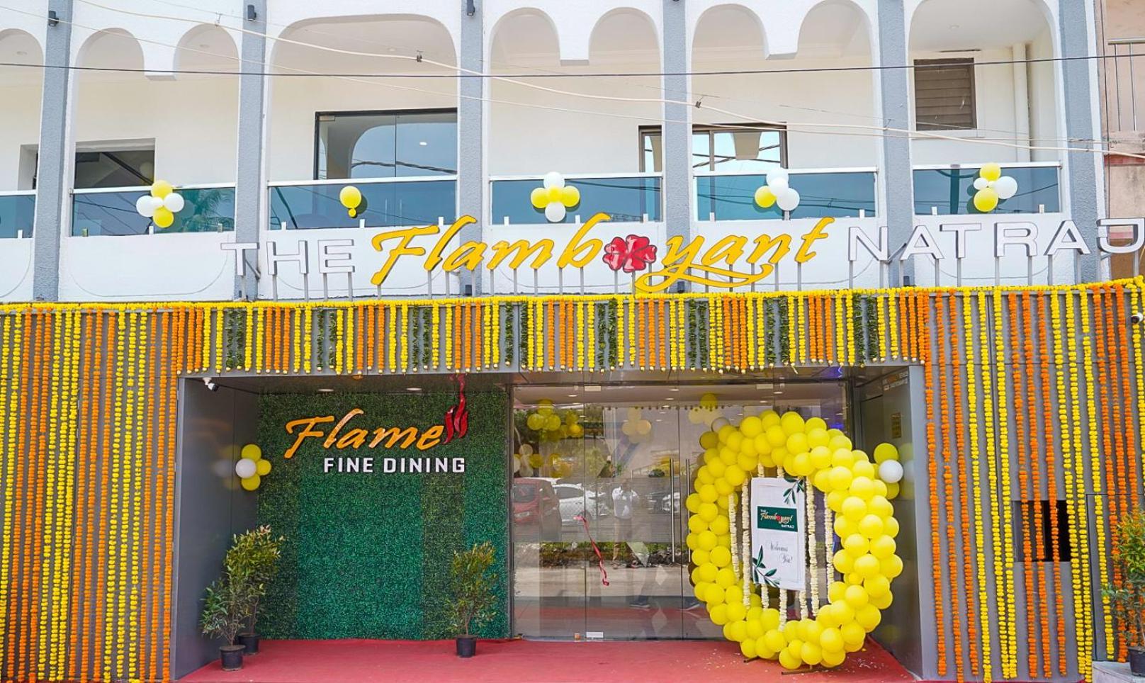 The Flamboyant Natraj 호텔 Bharuch 외부 사진